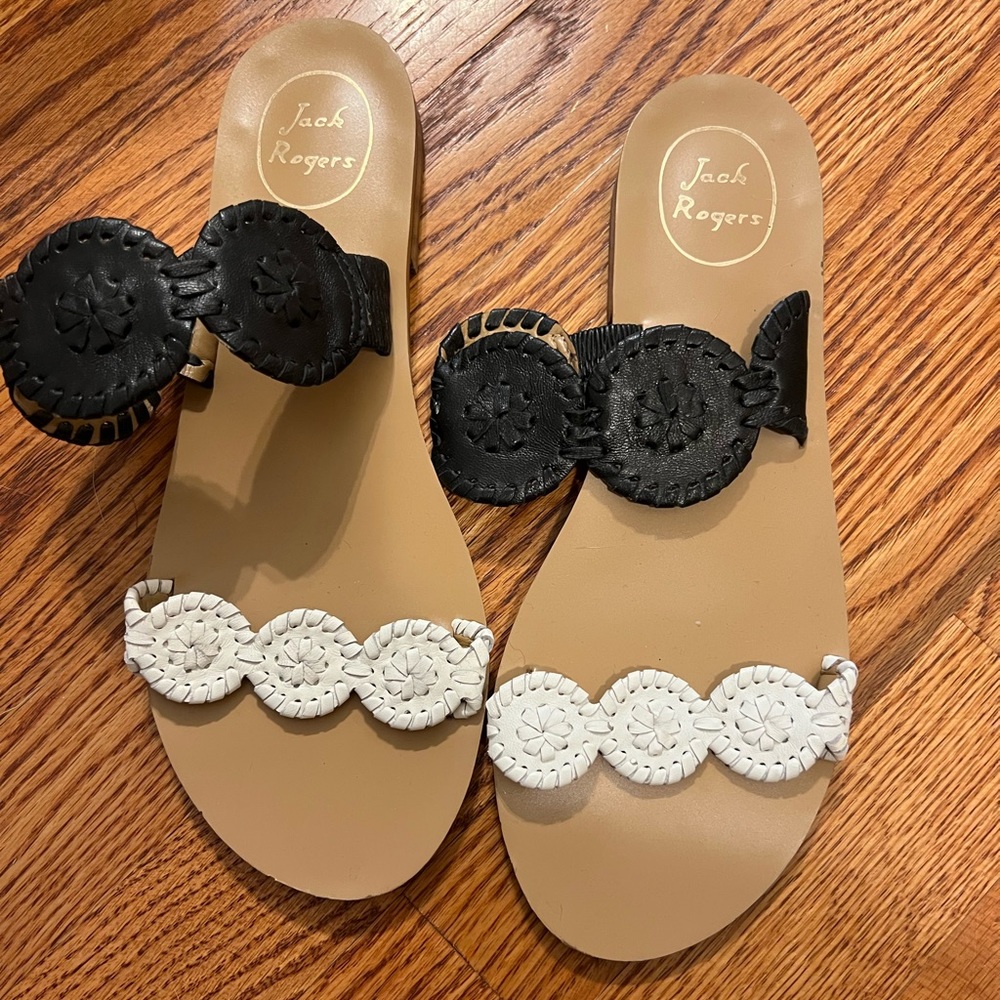 Jack Rogers ⭐️ Lauren Sandal